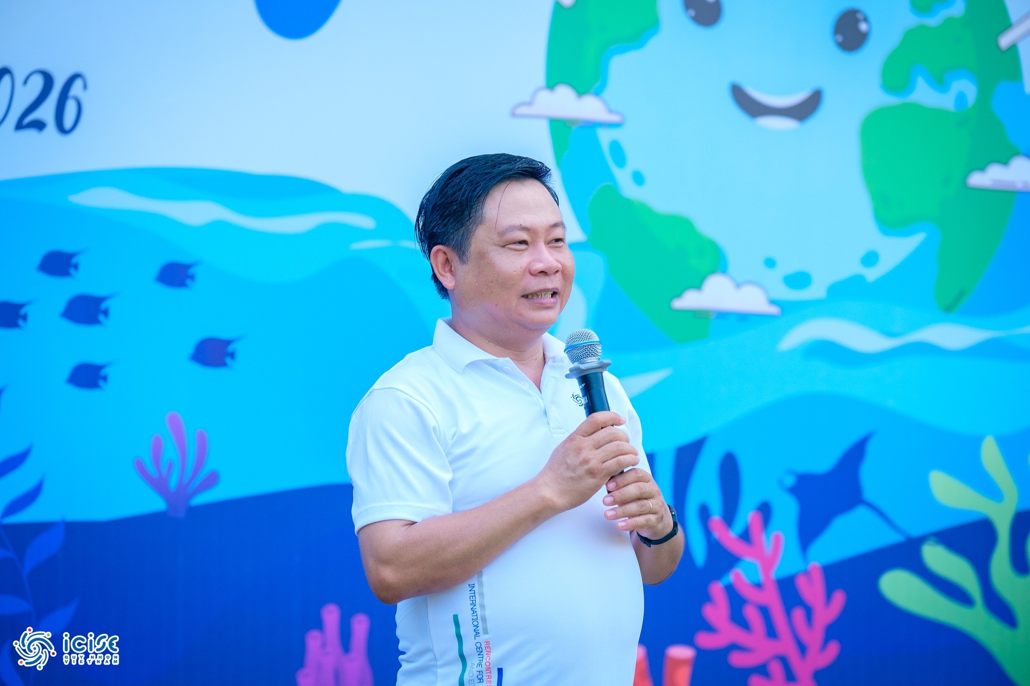 TS.Trần Thanh Sơn, Phó Giám đốc Trung tâm Quốc tế Khoa học và Giáo dục liên ngành (ICISE), chia sẻ tại sự kiện.