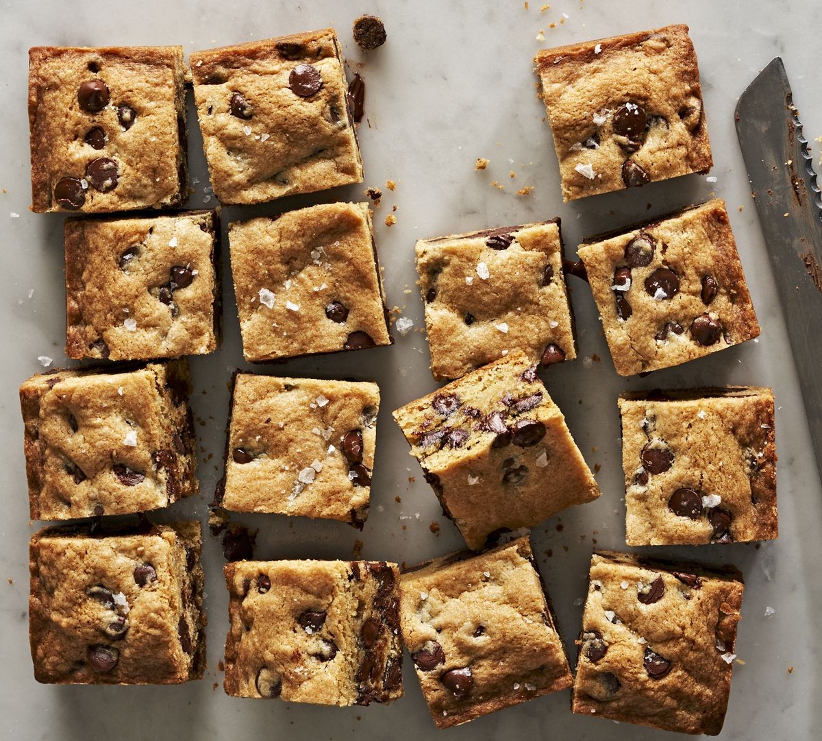 Chocolate Chip Cookie Bars - Thanh Cookie Socola
