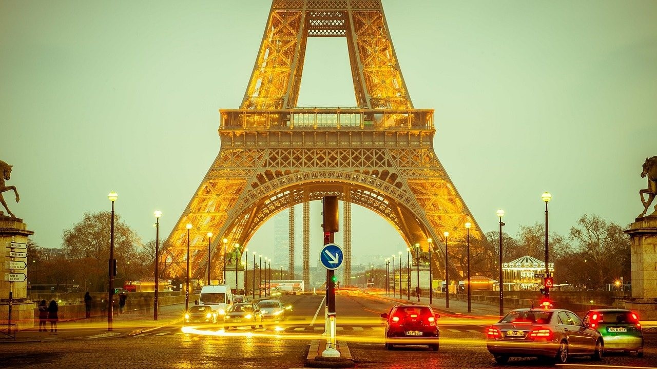 Bỏ túi những từ vựng hữu ích khi đến du lịch tại "Kinh đô ánh sáng" Paris