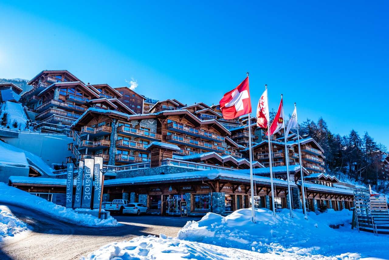 Review khách sạn: Hôtel Nendaz 4 Vallées & Spa, Nendaz, Thụy Sĩ