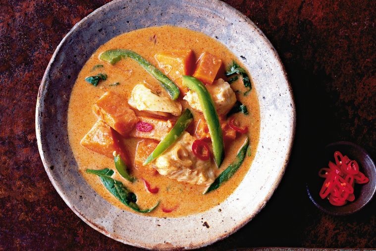 Dễ dàng nấu súp cá và bí đỏ kiểu Thái