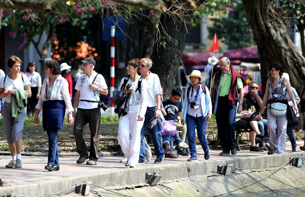 Ngành du lịch khởi sắc, Hà Nội đón gần 1 triệu lượt khách quốc tế