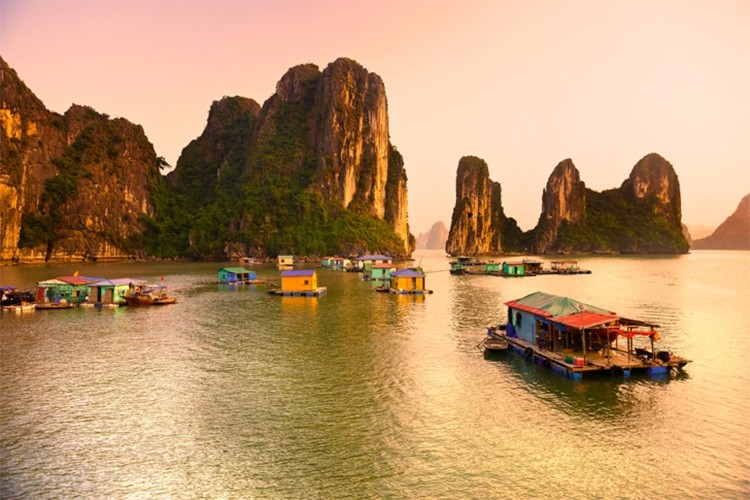 Một ngôi làng của Việt Nam lọt top 17 ngôi làng cổ tích đẹp "mê hoặc lòng người"