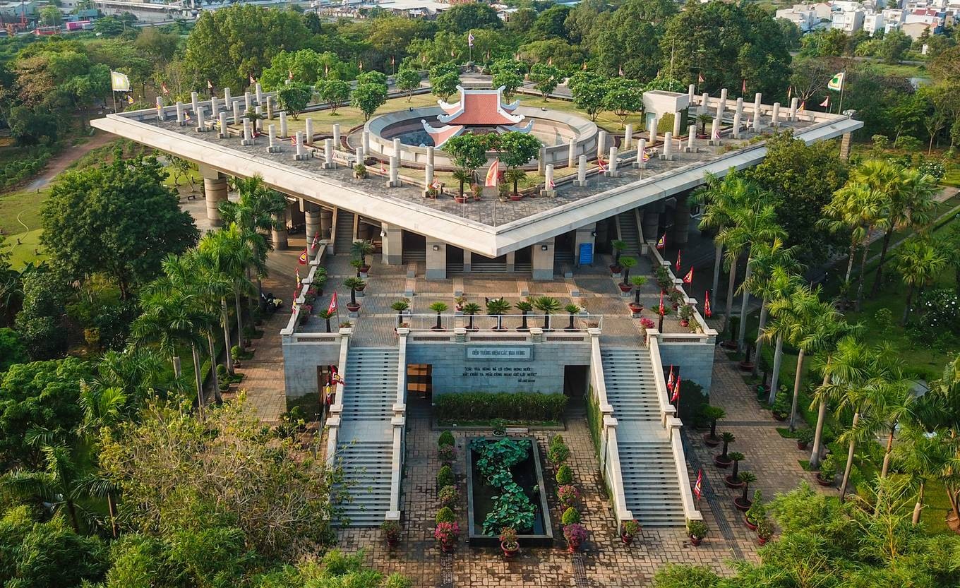 Thăm đền tưởng niệm các vua Hùng lớn nhất xứ Nam Bộ: tự hào cội nguồn dân tộc!