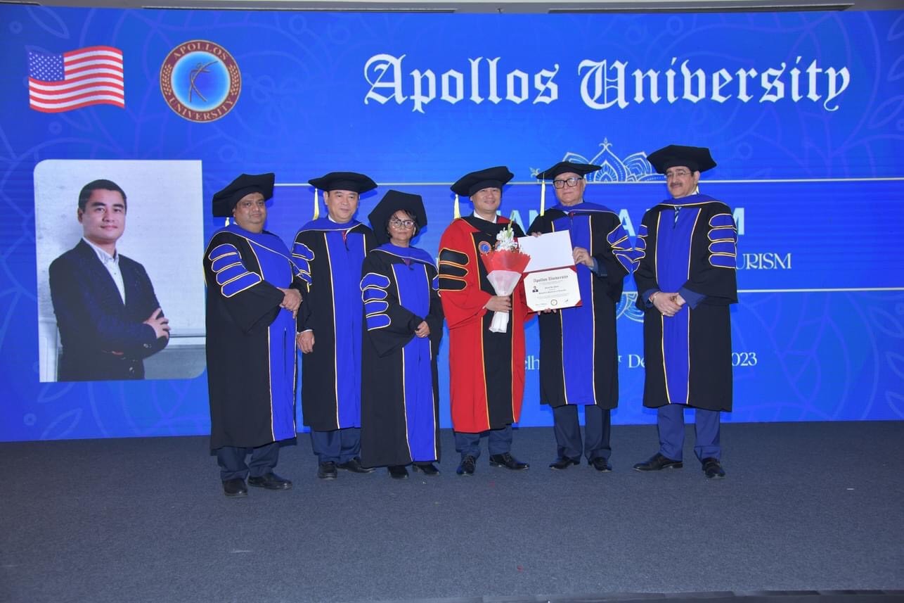 CEO LuxGroup Phạm Hà nhận bằng Tiến sĩ Danh dự Trường Đại học Apollos Hoa Kỳ