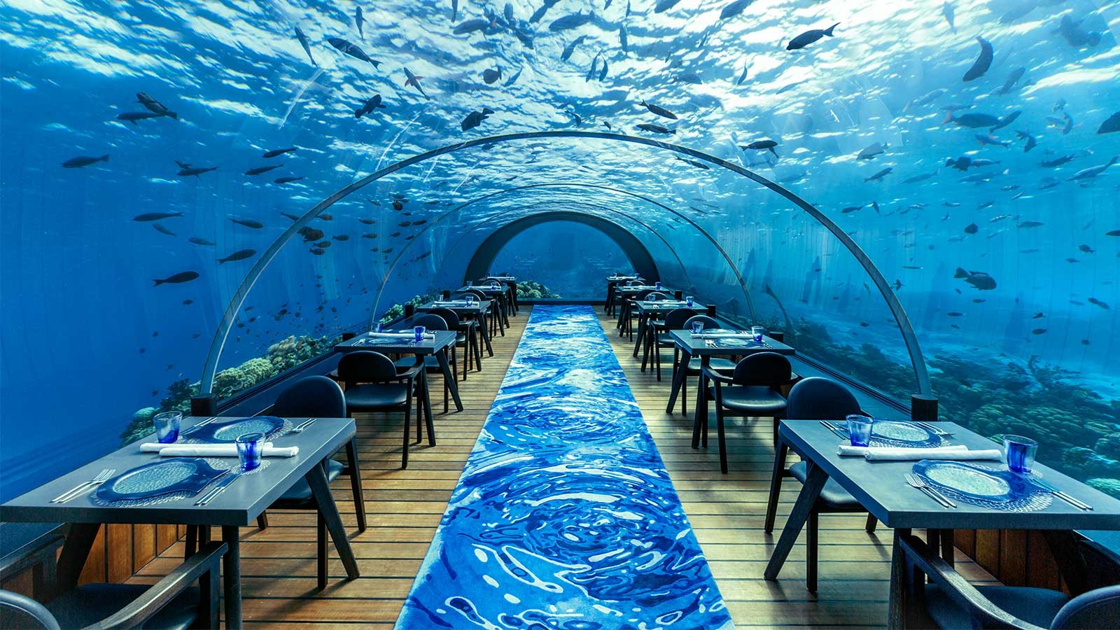 Khám phá lòng đại dương huyền bí tại 5 nhà hàng dưới biển vùng Maldives
