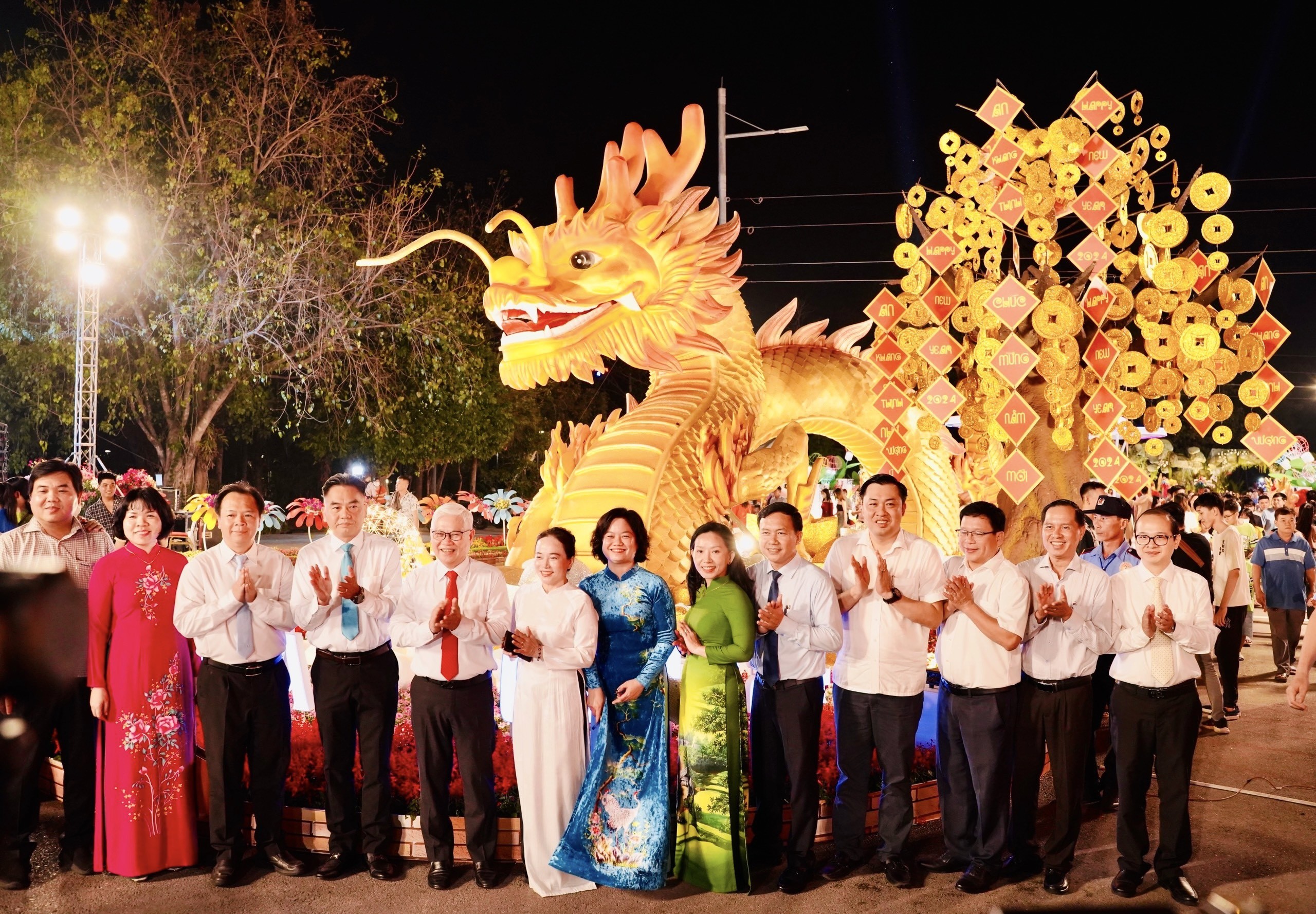 Bình Dương: Tưng bừng khai mạc Hội Hoa Xuân và các hoạt động mừng Đảng, mừng Xuân Giáp Thìn 2024