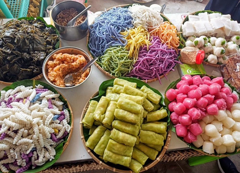 la-hoi-banh-dan-gian-nam-bo-09-1712242591.jpg