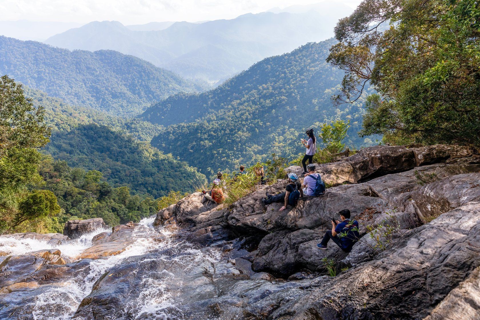 Trải nghiệm vi vu Bạch Mã, khám phá tiếng gọi núi rừng miền Trung