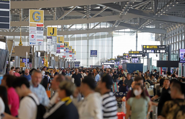 Nguy cơ quá tải lượng khách, Thái Lan muốn thu thuế du lịch hơn 200.000 đồng
