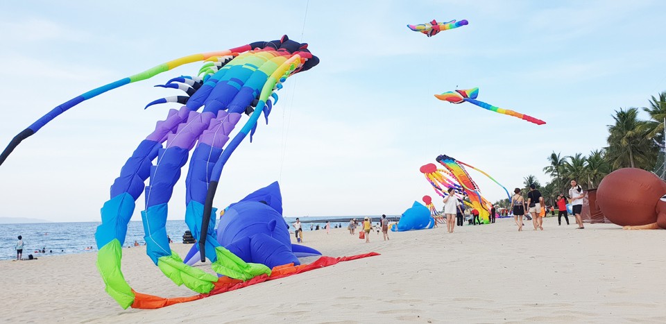 Khai mạc Festival biển “Hội An - Cảm xúc mùa hè 2024”: Nhiều hoạt động hấp dẫn
