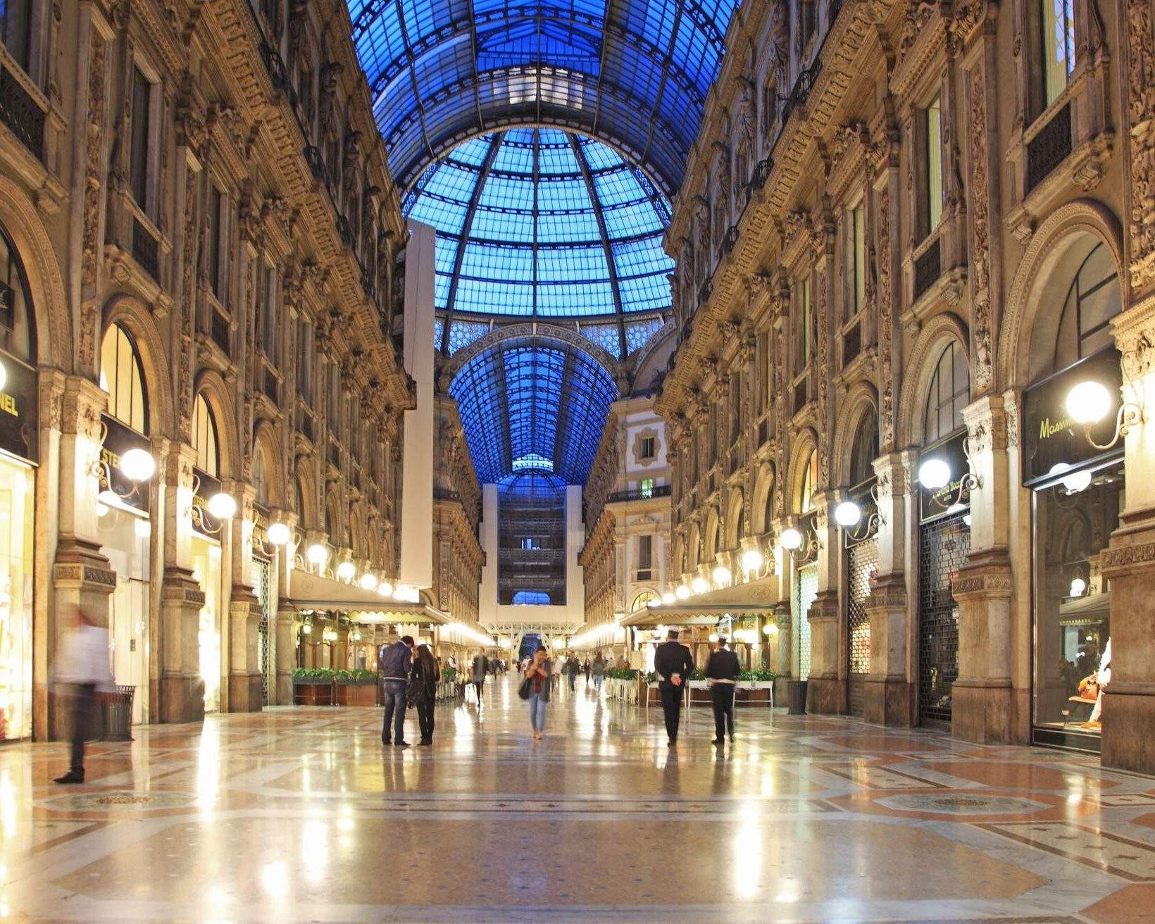 dest-italy-milan-galleria-vittorio-emanuele-ii-gettyimages-499090231-universal-within-usage-period-68164-1640x1312-1747215350.jpg
