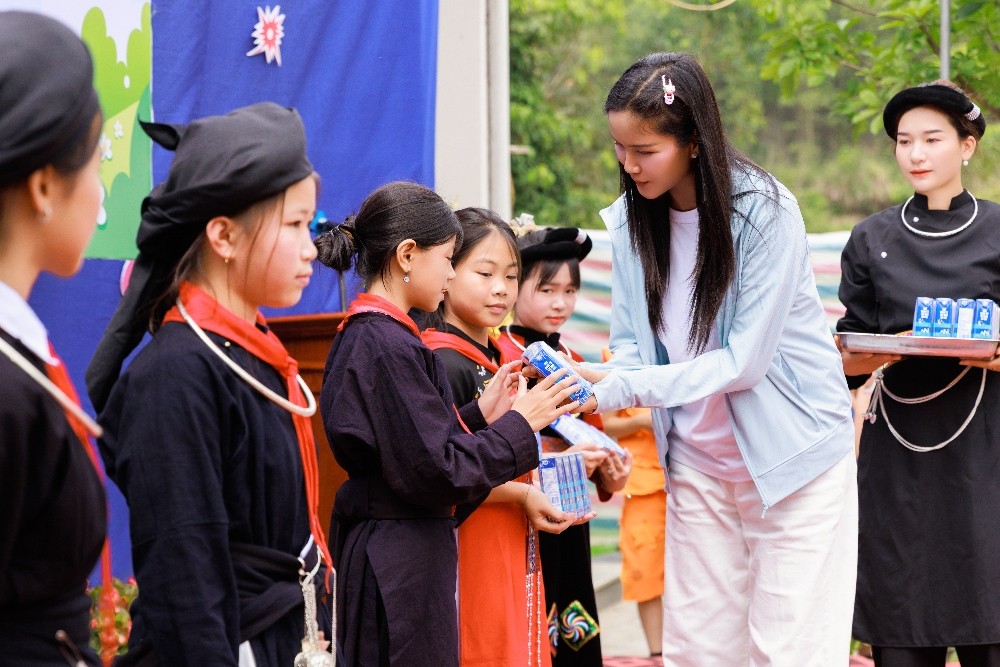 hhen-nie-thu-vien-than-thien-thu-1549-1-1-1748486089.jpg