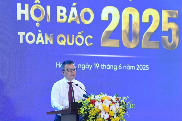 le-quoc-minh-1750309636015907467004-1750318409.jpg