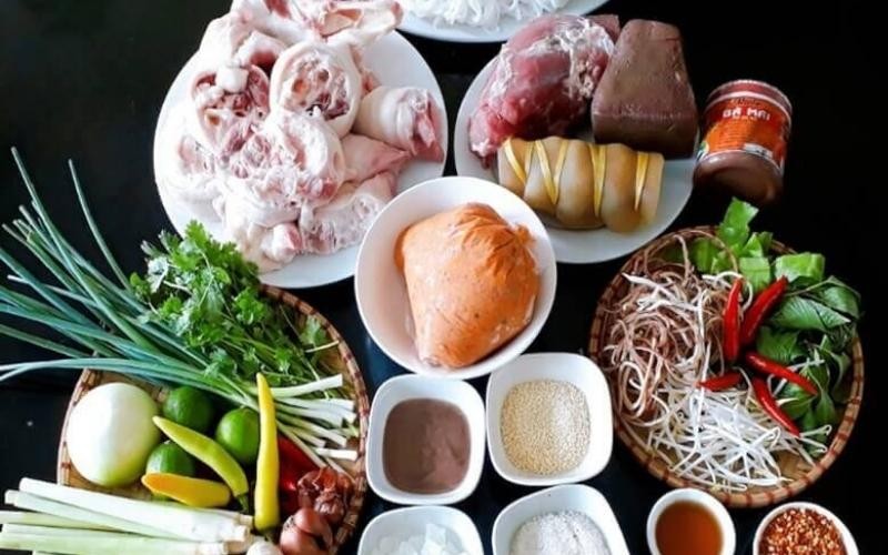 nguyen-lieu-nau-bun-bo-hue-1751771936.jpg