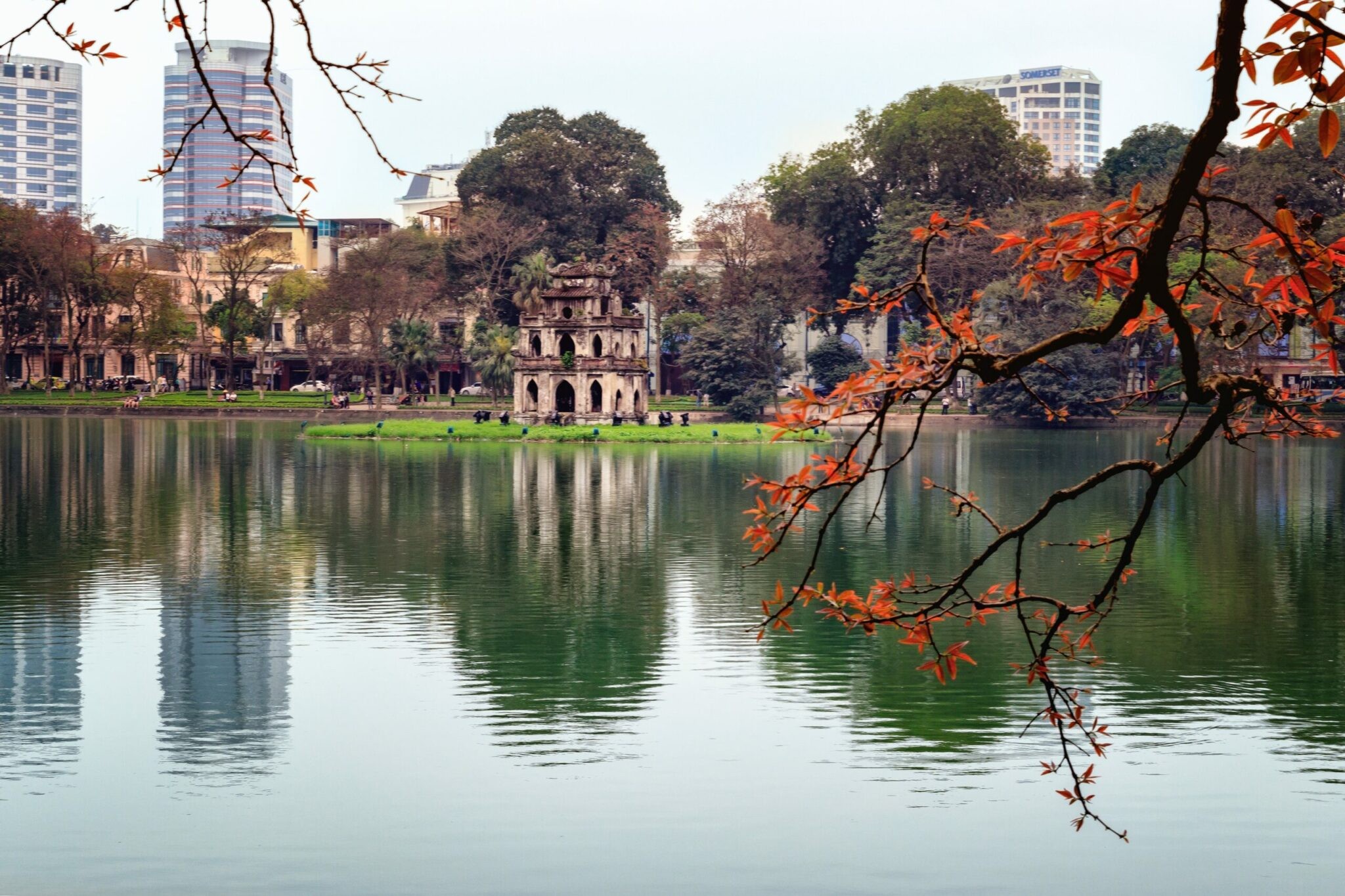 ho-hoan-kiem-ha-noi-112953128-scaled-1754281406.jpg