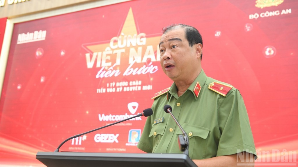 ndo-br-hop-bao-cung-vn-tien-buoc20250811165858-1754963719.jpg