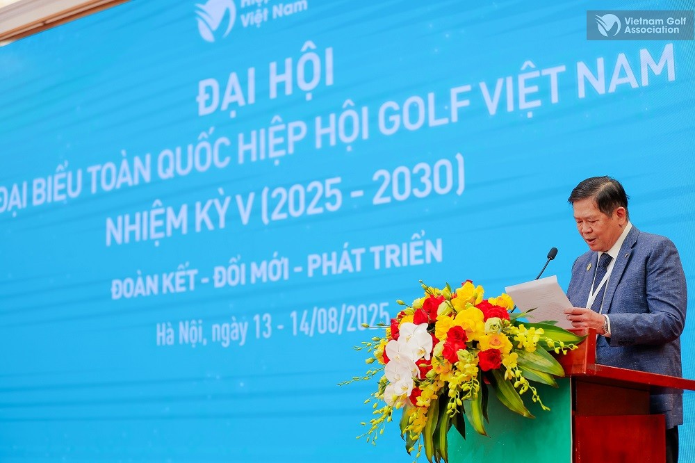ong-le-kien-thanh-chu-tich-hiep-hoi-golf-viet-nam-phat-bieu-tai-su-kien-1755233883.jpg