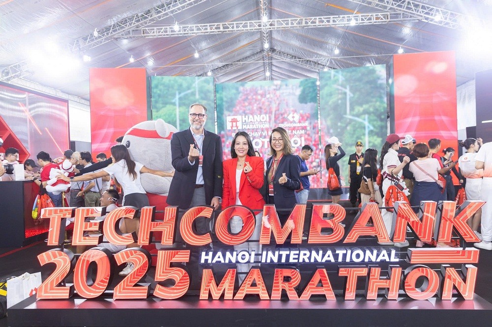 hinh-anh-hop-bao-va-khai-mac-1-1759502083.jpg