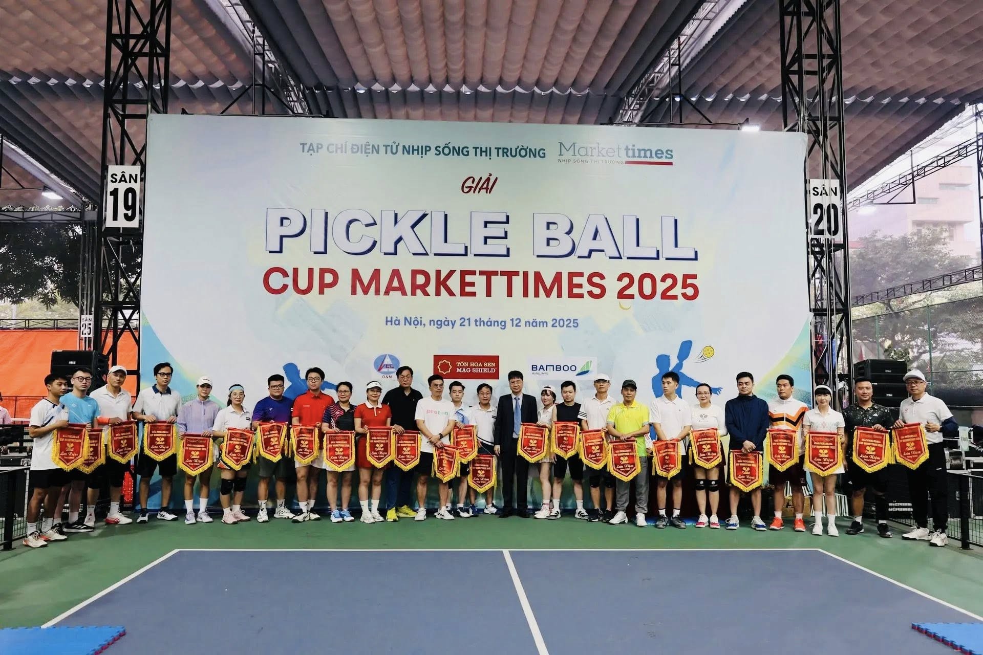 donava-tham-gia-pickleball-cup-markettimes-2025-1769416546.jpg