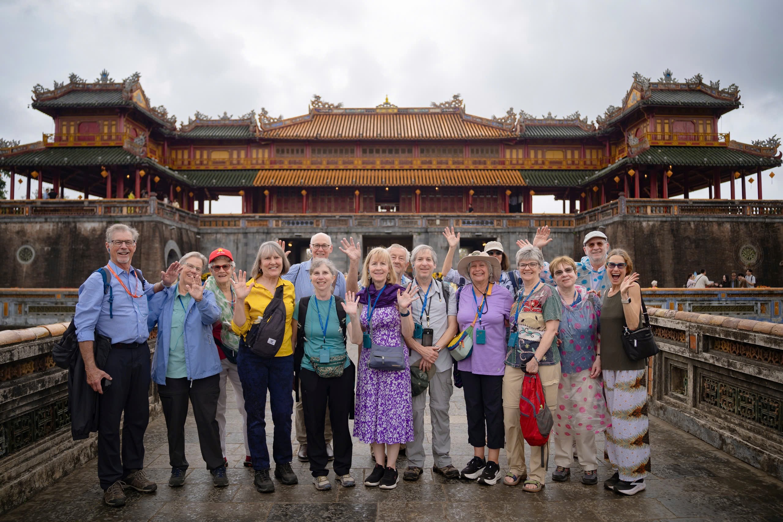 Mùng 1 Tết, Đại Nội Huế rộn ràng đón dòng khách du xuân