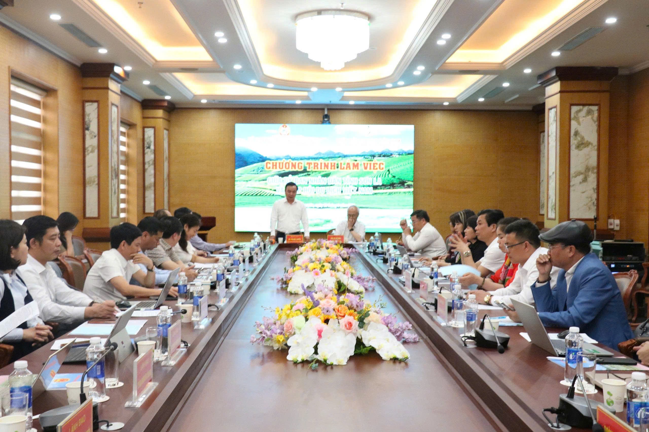 Ông Hà Trung Chiến kết luận hội nghị.