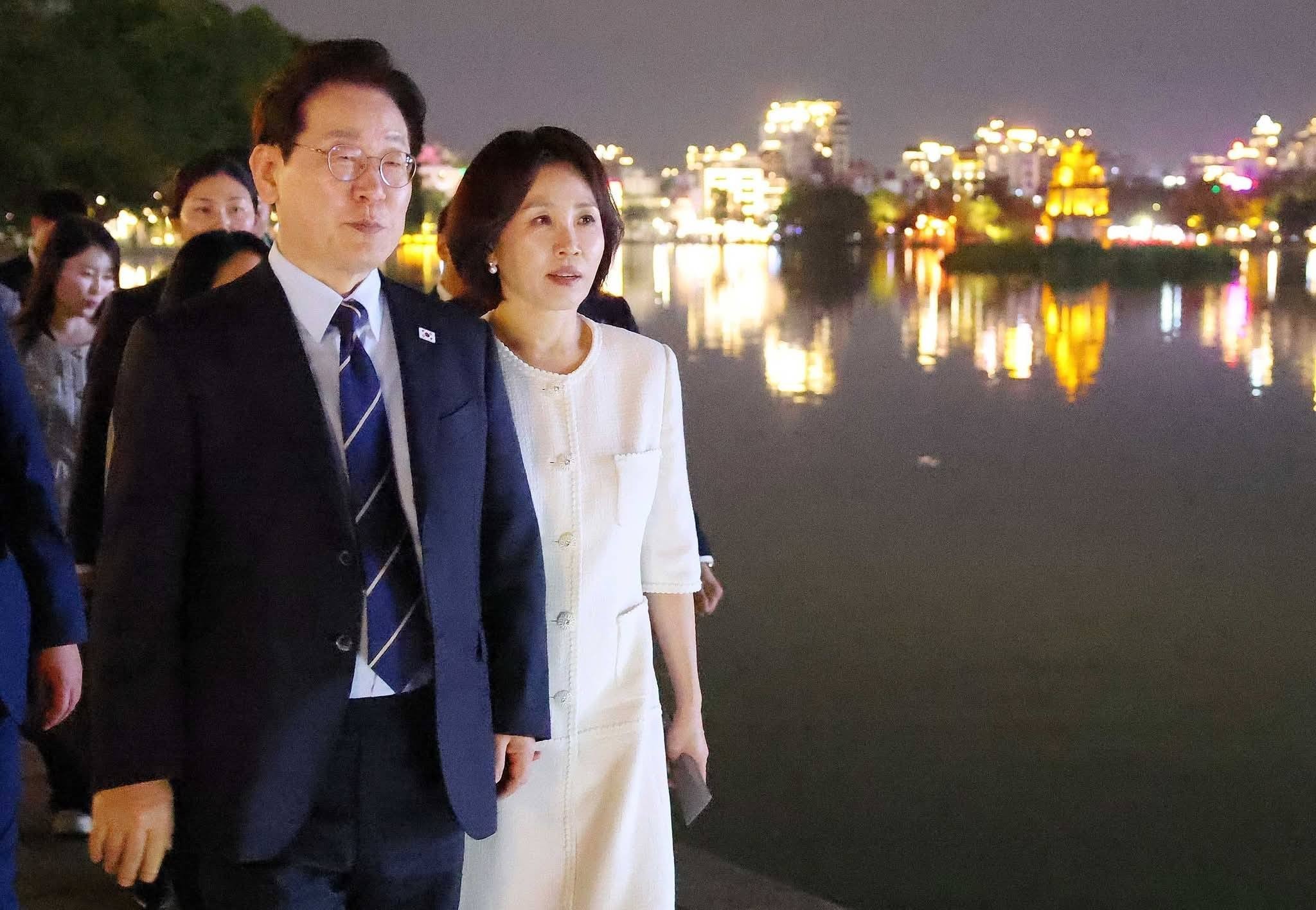 Tổng thống Hàn Quốc Lee Jae-myung “gây sốt” TikTok với video về Việt Nam