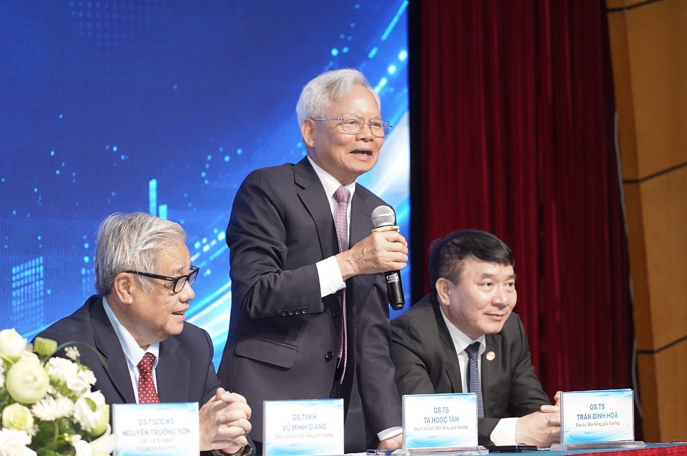 gsts-ta-ngoc-tan-pho-chu-tich-hdgt-1778334957.JPG