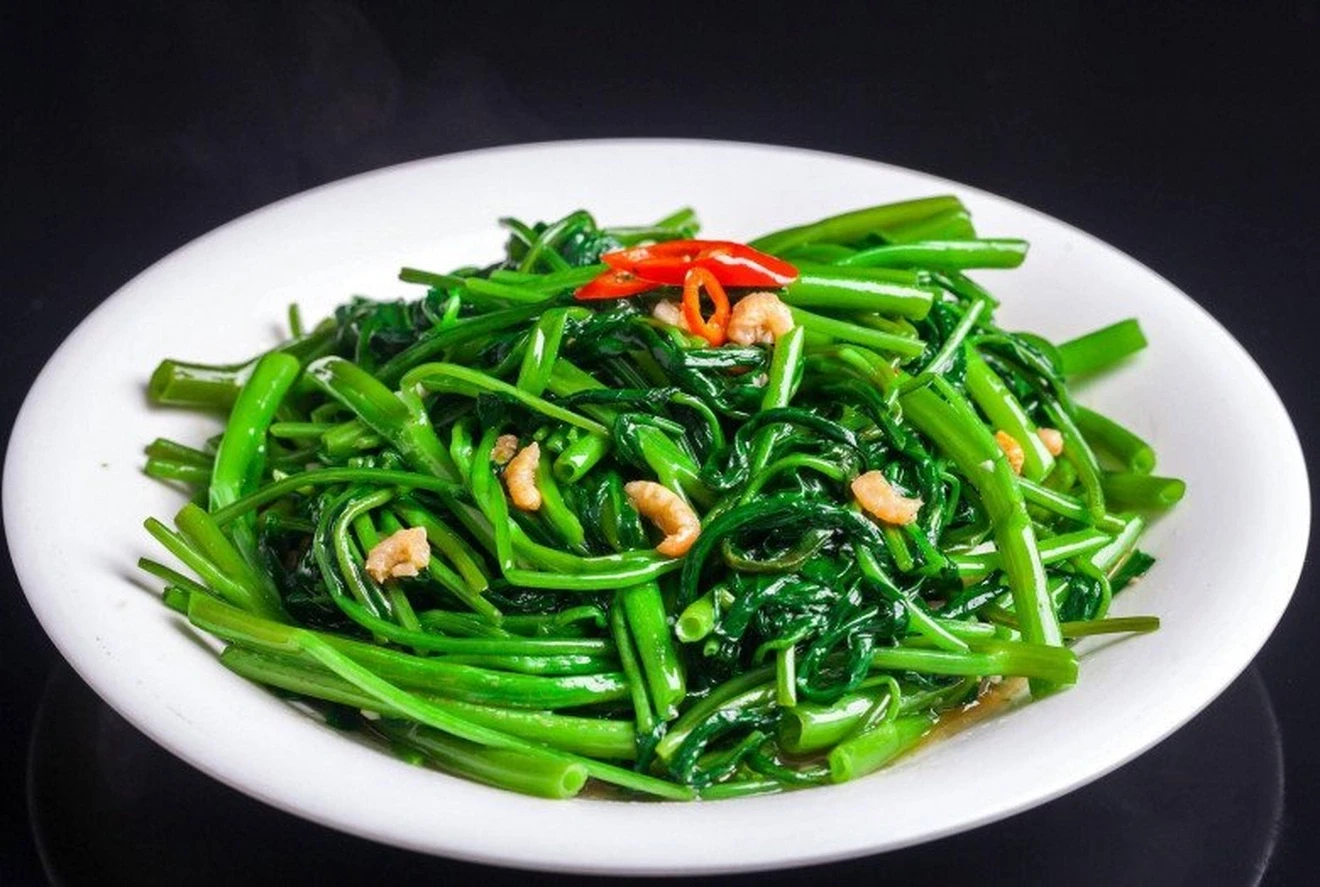 rau-muong-xao-toi-la-mot-trong-nhung-mon-xao-ngon-nhat-the-gioidocx-1722612884036-1782357040.webp