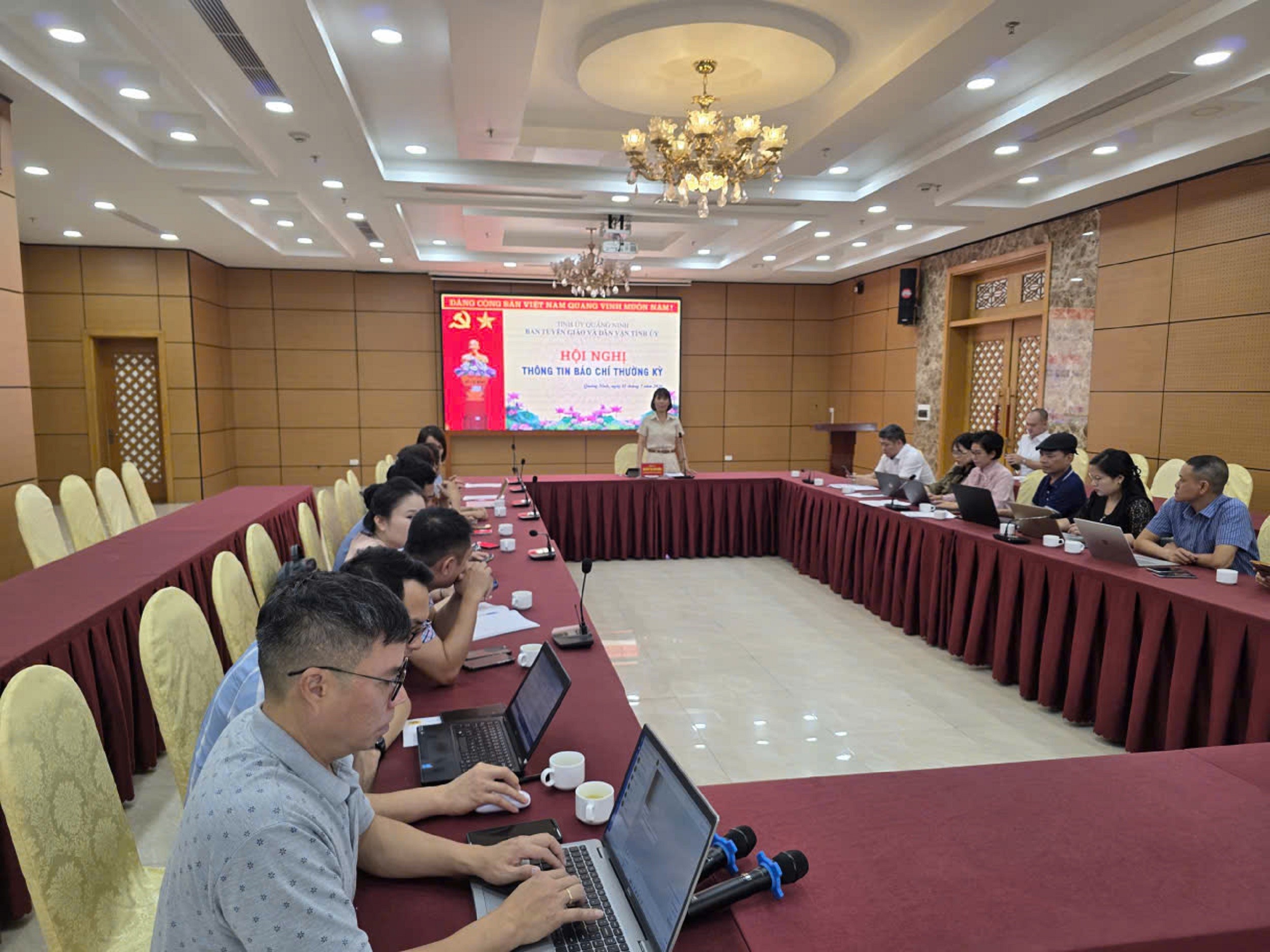 quang-canh-chung-2-1782923379.jpg
