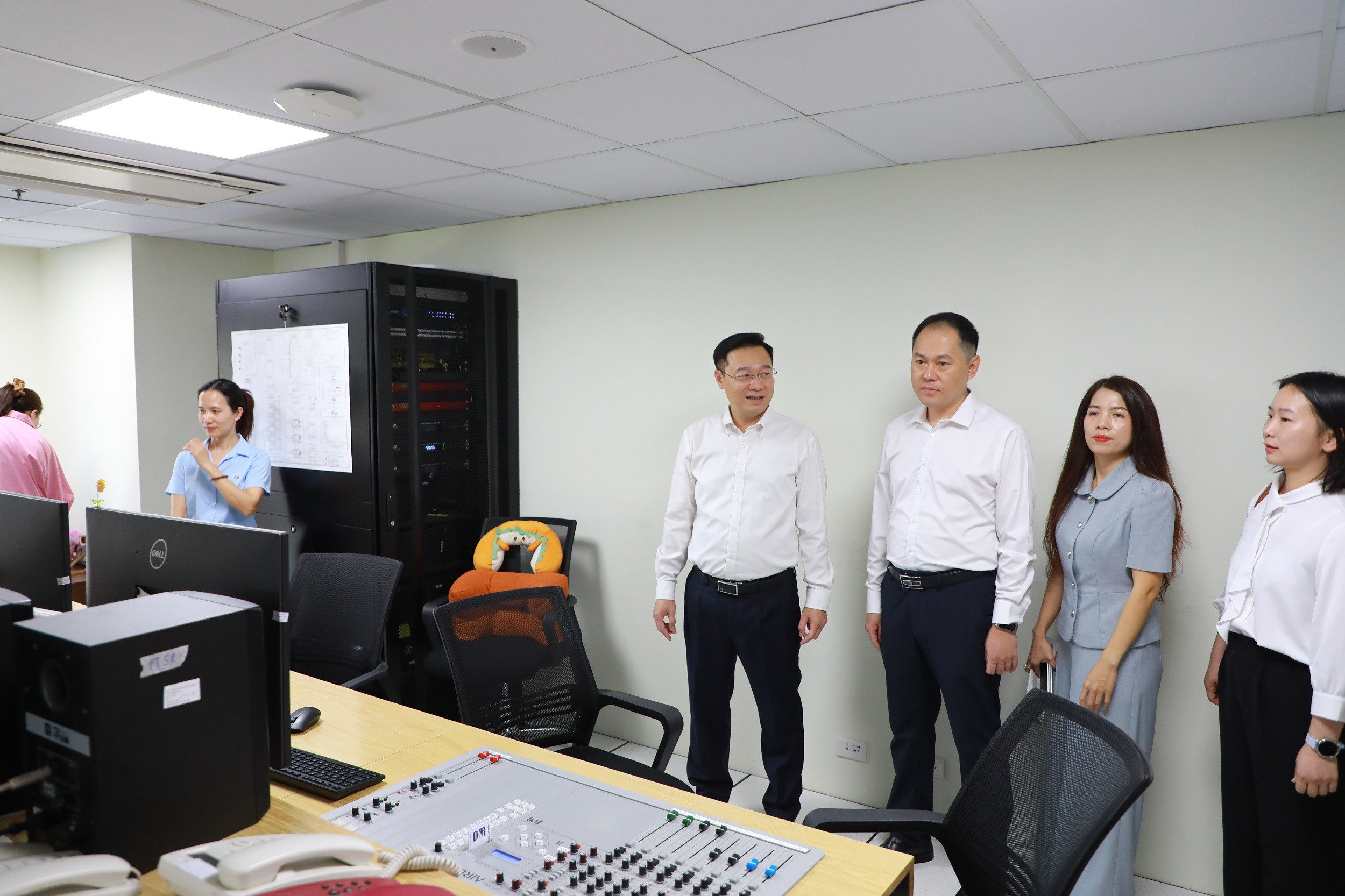 gioi-thieu-3-1784105512.jpg