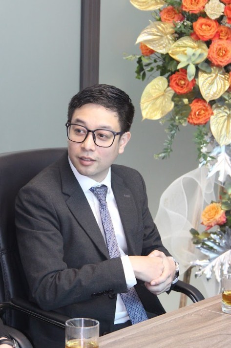 ong-nguyen-viet-loc-1678421273-1784177293.jpg
