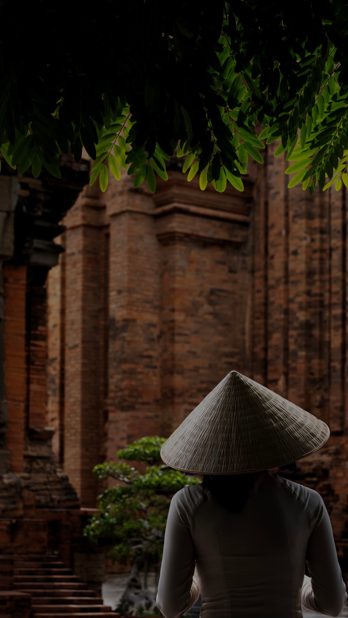 nha-trang-po-nagar-cham-towers-lifestyle-06-1-1787115990.jpg
