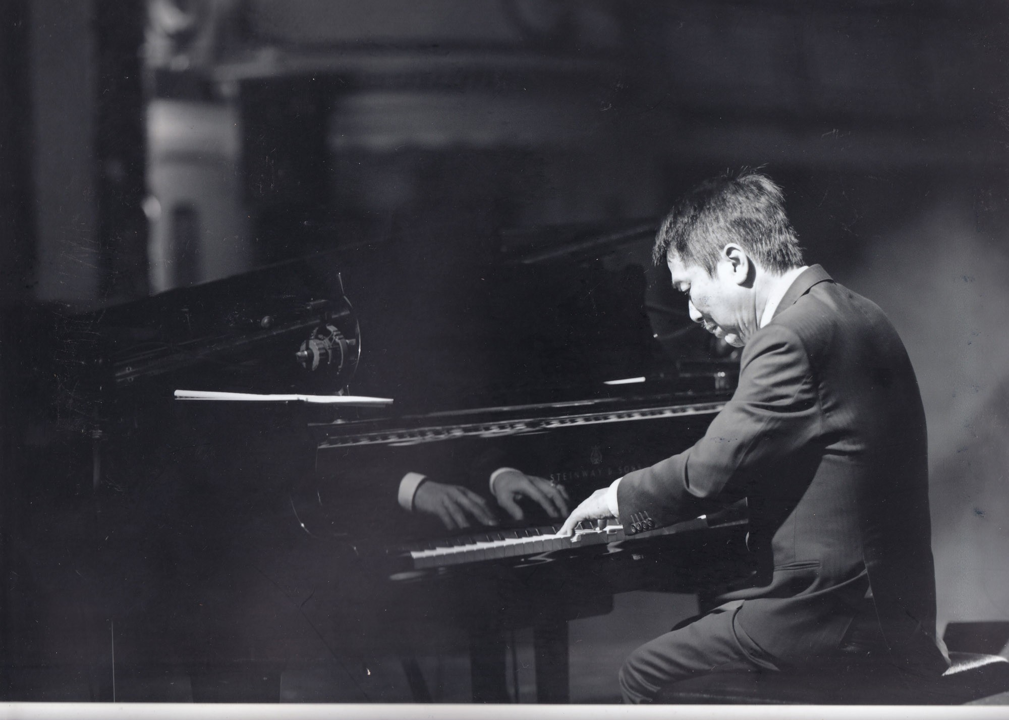 phu-quang-ben-dan-piano-1-1787197696.jpg