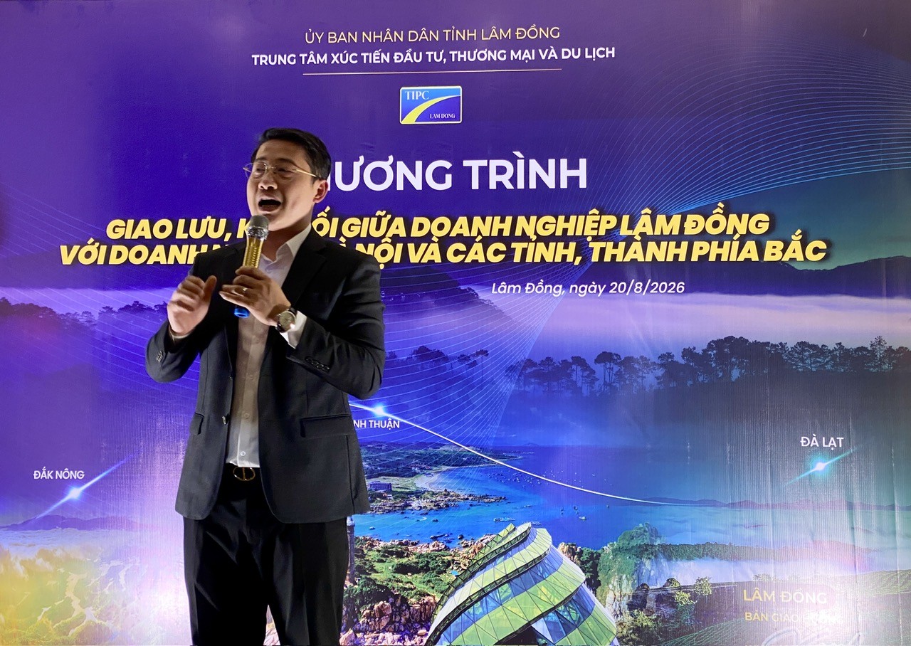 fam-hieu-1787405127.jpg