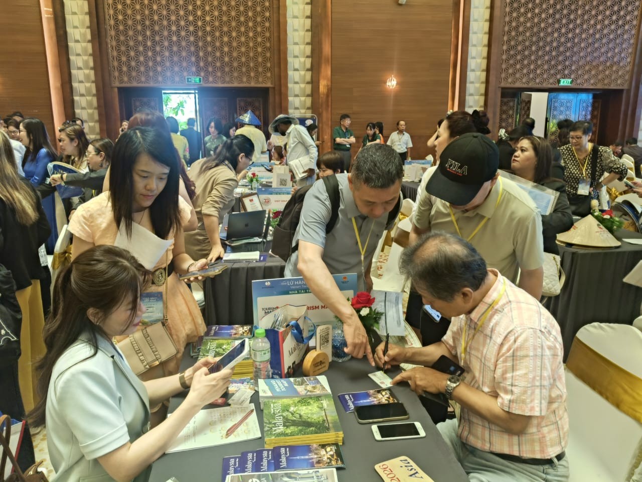 3-ngay-lu-hanh-viet-nam-cxtdl-malaysia-chia-se-chinh-sach-kich-cau-du-lich-malaysia-cua-vm2026-1787651712.jpg