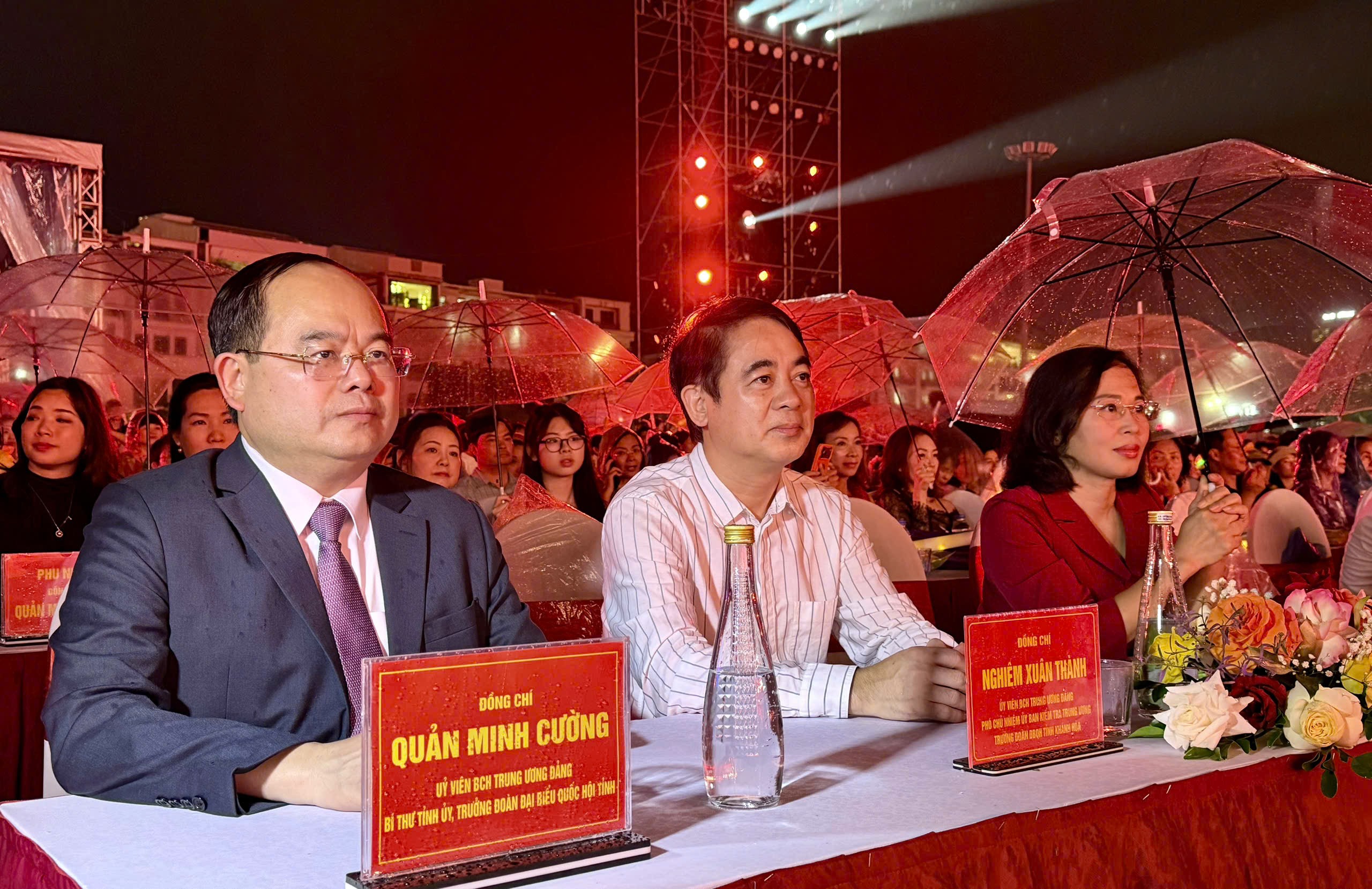 lanh-dao-de-xem-1788000428.jpg