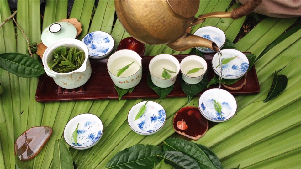 uong-tra-viet-nam-1788969790.jpg