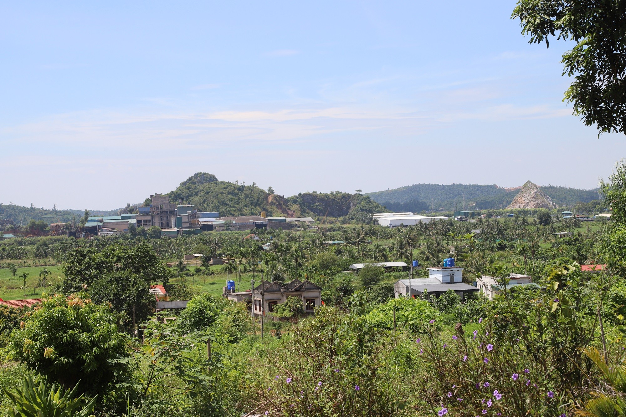 mot-ngoi-lang-venh-song-1789824863.jpg
