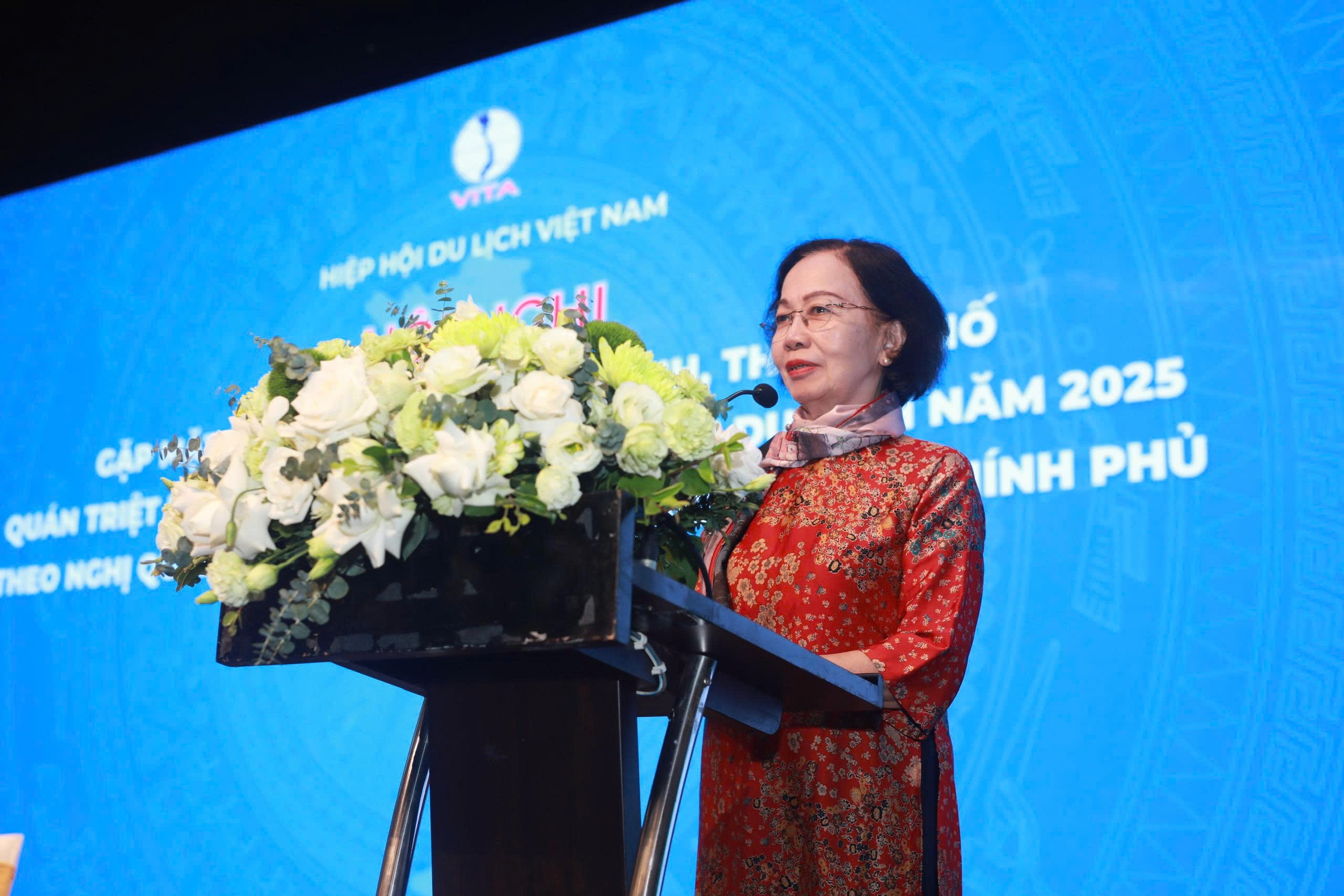 hcm-ba-khanh-1789915056.jpg