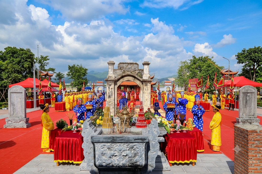 da-xoa-het-khung-nha-bat-1790956638.png