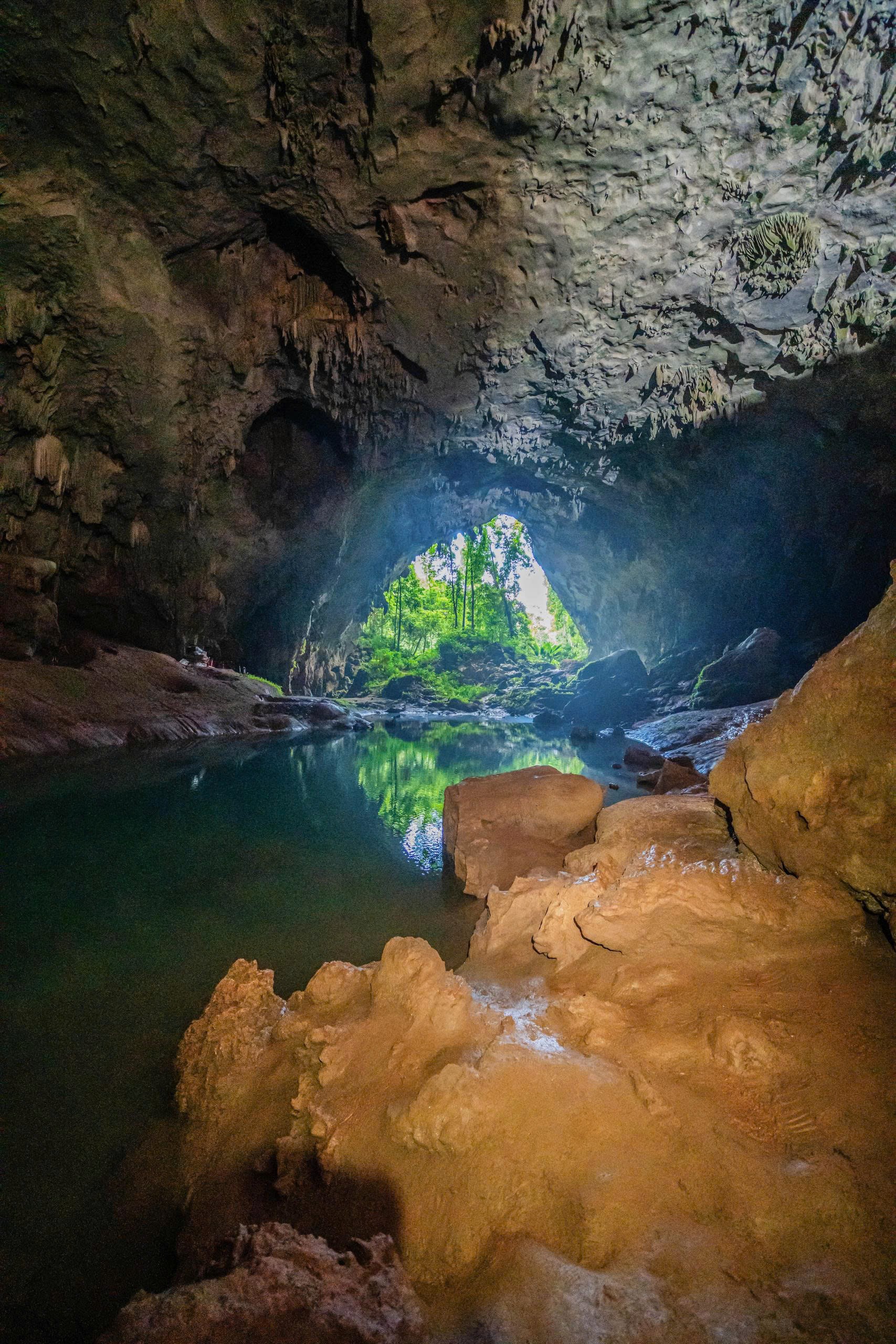 4-1791799833.jpg