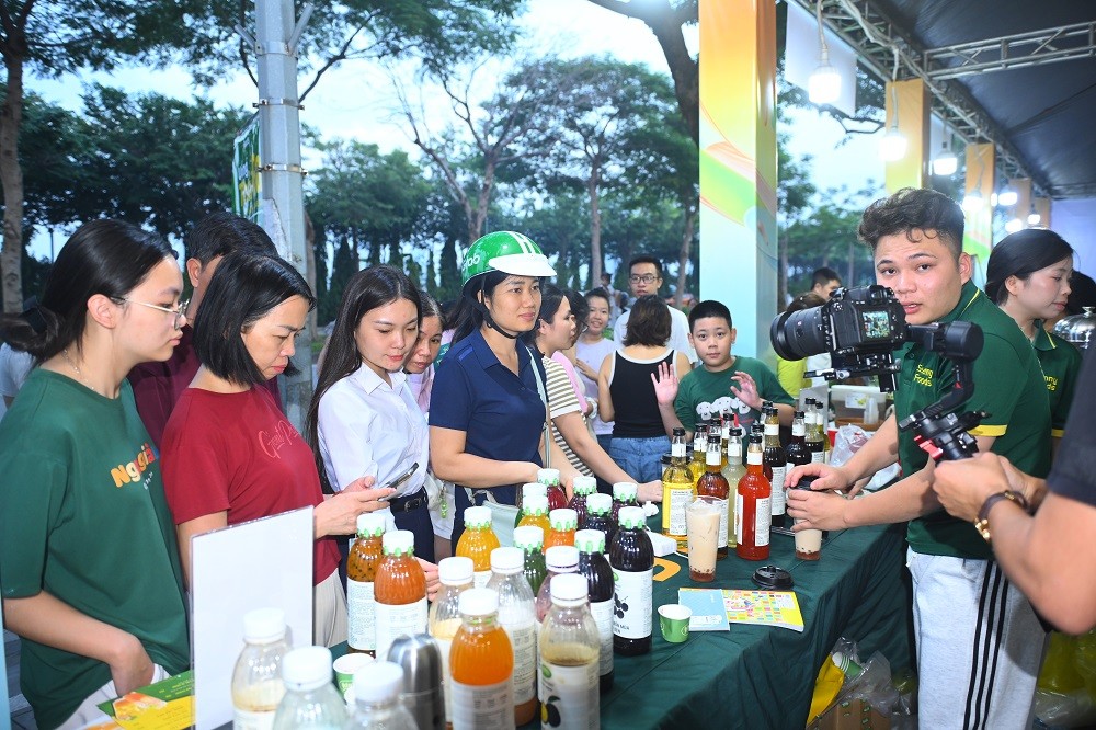 kim-0433-1791804180.JPG
