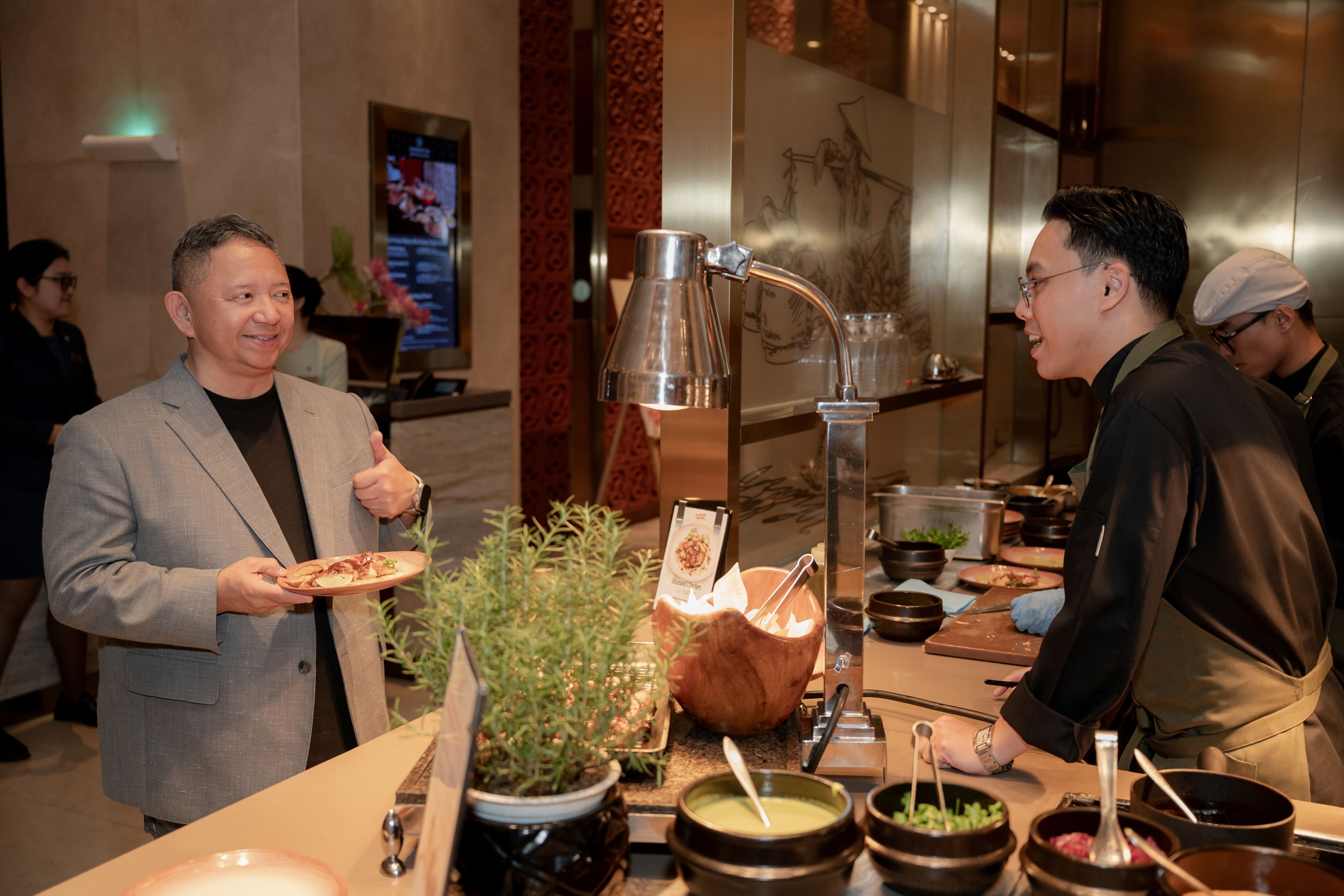sheraton-saigon-grand-opera-hotel-flavorhood-season-2-3-1792556208.jpg