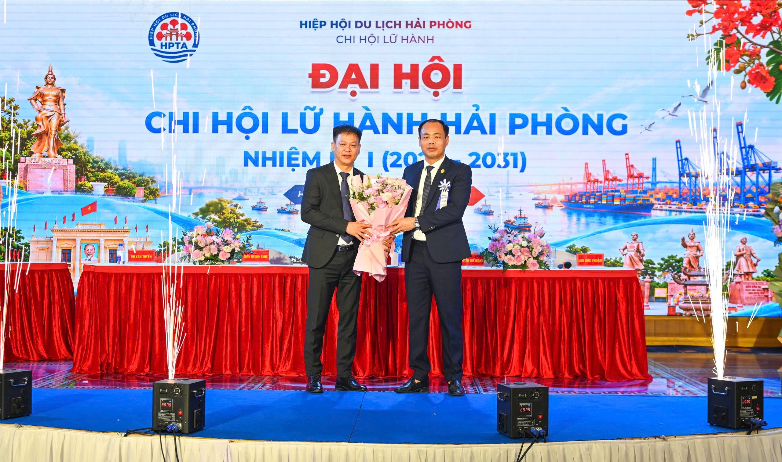 chi-hoi-truong-1793235348.jpg