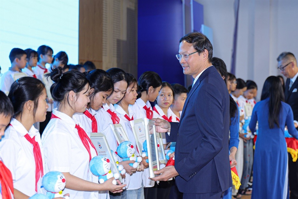 30-nam-quy-doraemon-11-1793374103.jpg