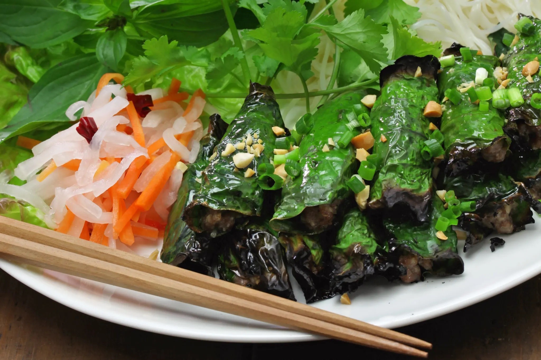 Báo Úc công nhận món bò nướng lá lốt của Việt Nam là ‘ngon nhất hành tinh’