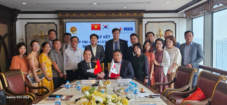 Lễ ký kết hợp tác chiến lược toàn diện giữa ASMES và VKBIA tại Thành phố Hồ Chí Minh