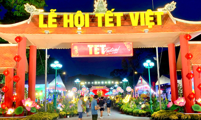 Lễ hội Tết Việt 2024 đón hơn 90.000 lượt du khách, đem lại doanh thu gần 50 tỷ đồng