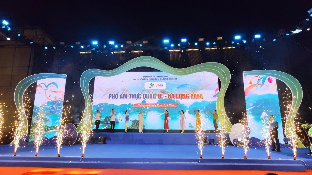 1-le-khai-mac-pho-am-thuc-quoc-te-ha-long-2026-1777213364.jpg